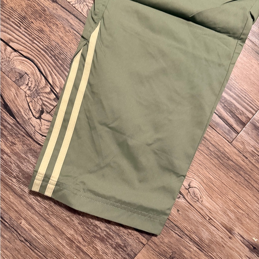 Adidas Sportswear Essentials 3-Stripes Track Pants Green Performance Mens Size M - Picture 4 of 13